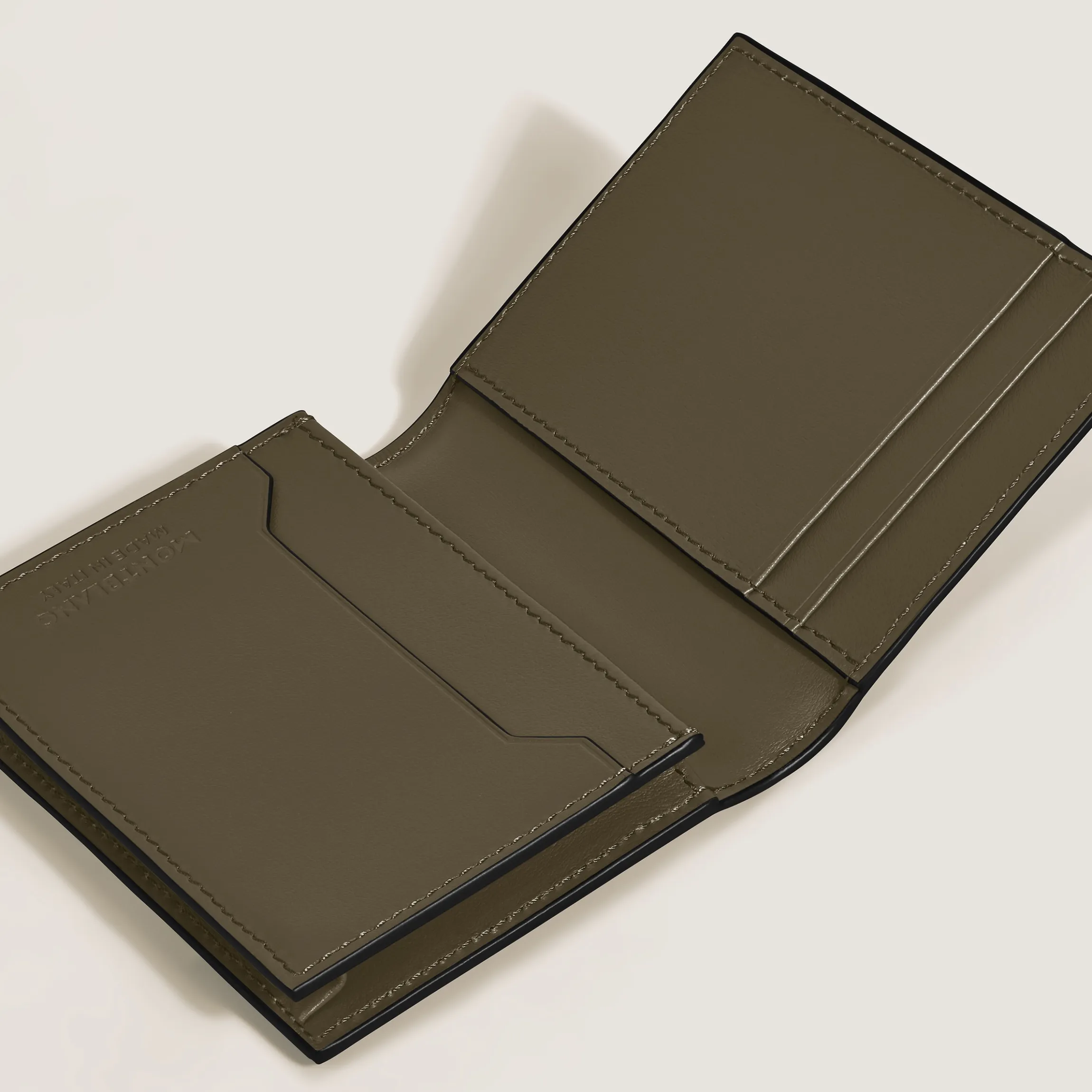 Card Holder 4cc in Extreme Leather