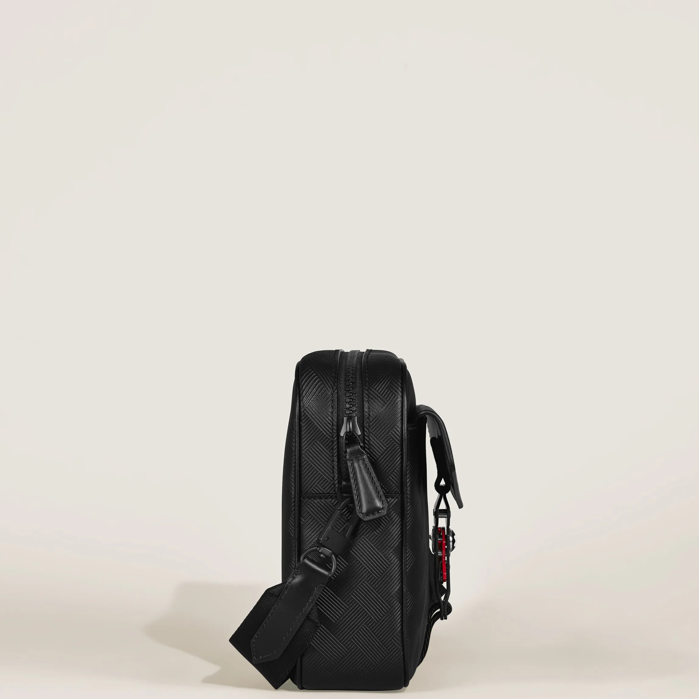Extreme 3.0 messenger with M LOCK 4810 buckle