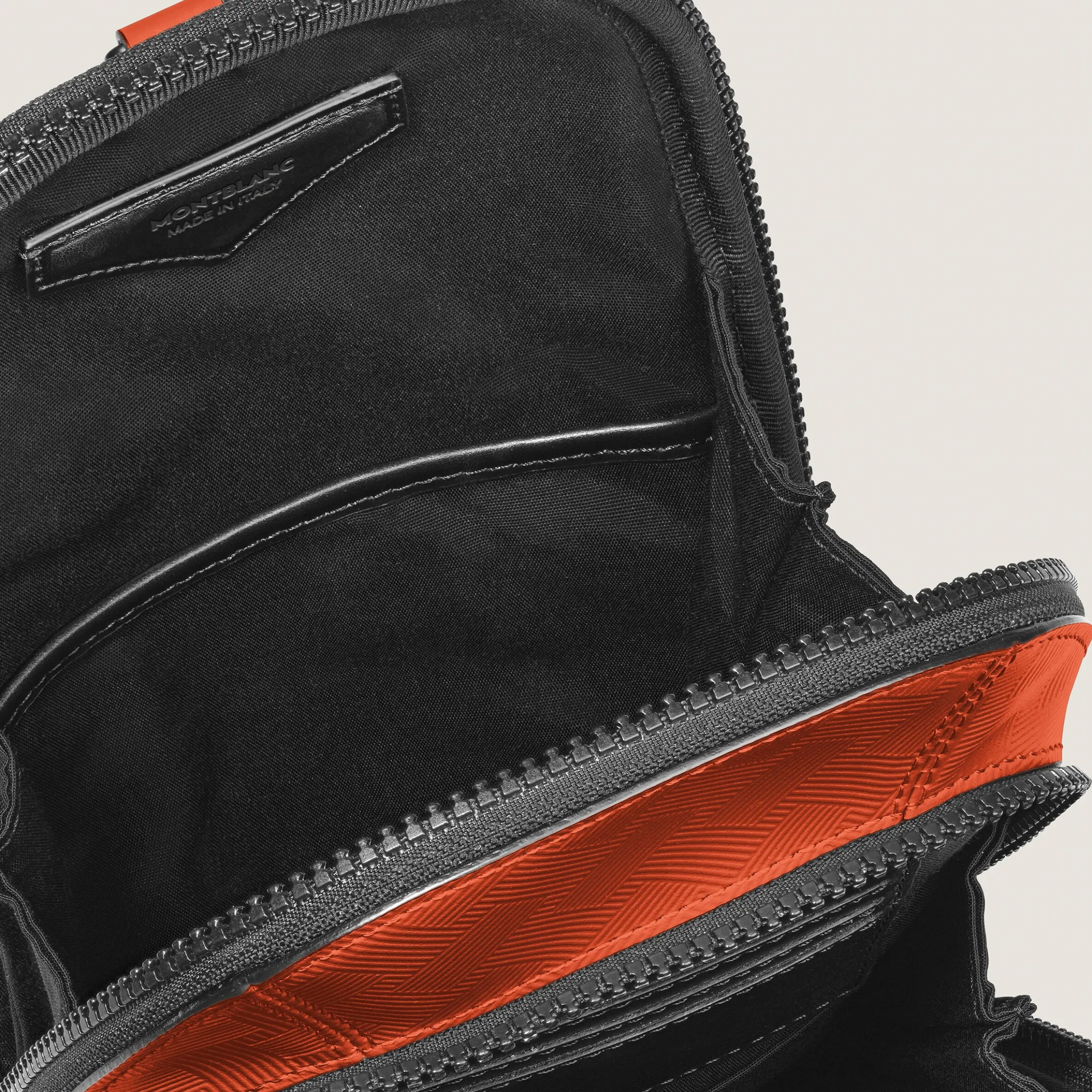 Extreme 3.0 sling bag