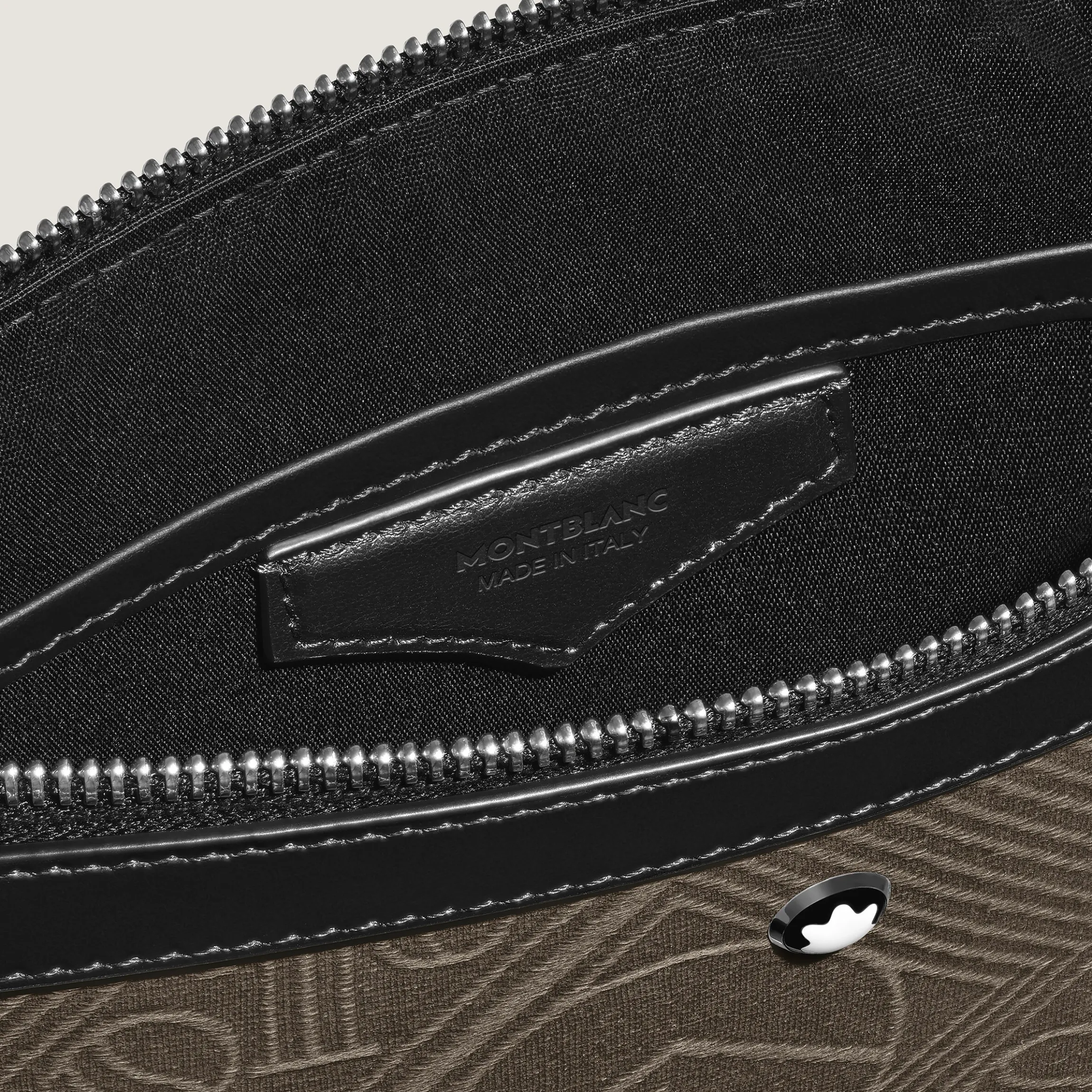 4810 jacquard pouch