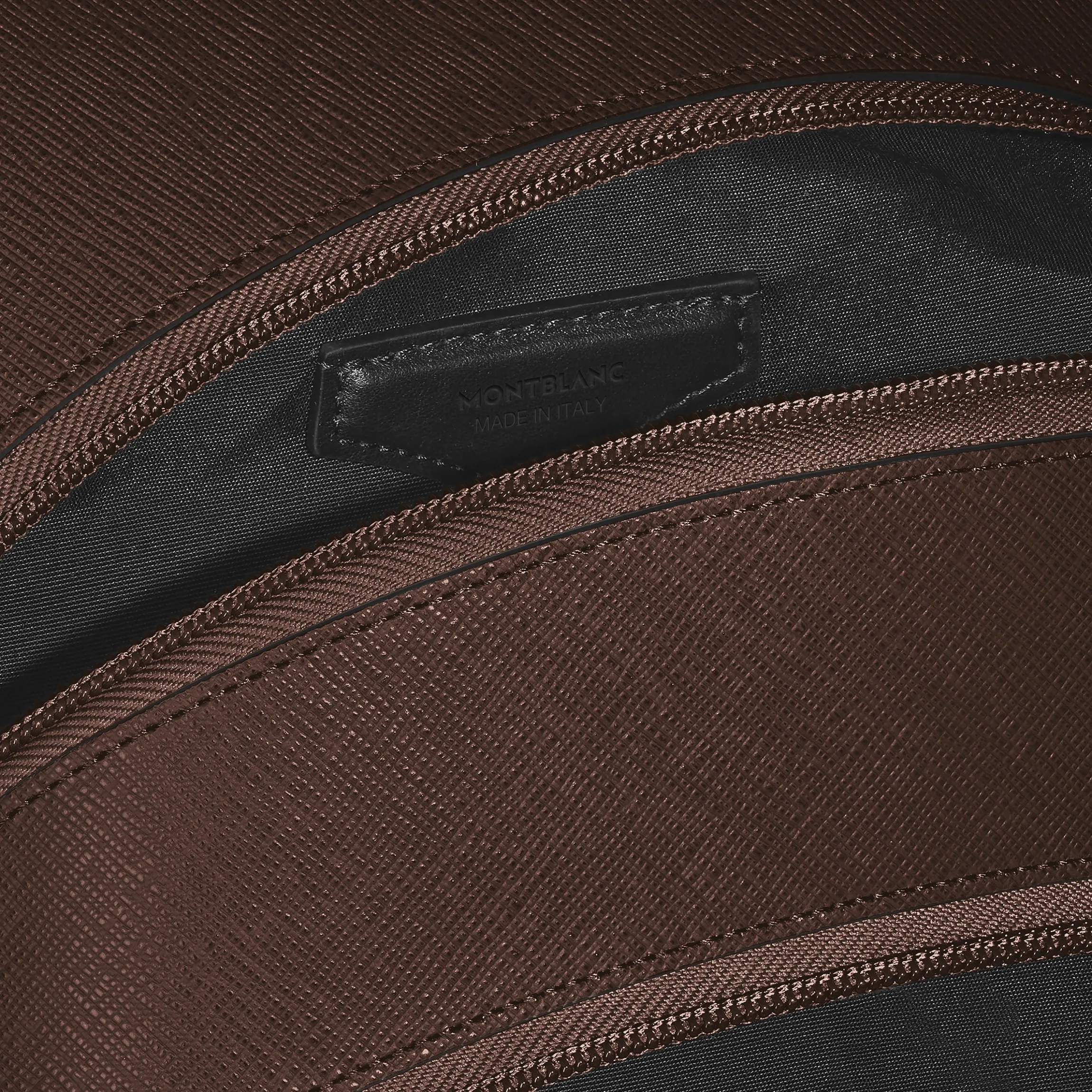 Medium Backpack with 3 Compartments in Sartorial Leather