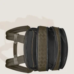 Medium Backpack with 3 Compartments in Extreme Leather