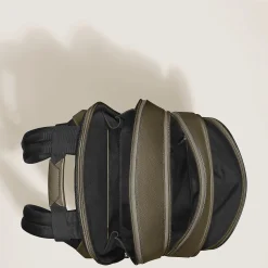 Medium Backpack with 3 Compartments in Sartorial Leather