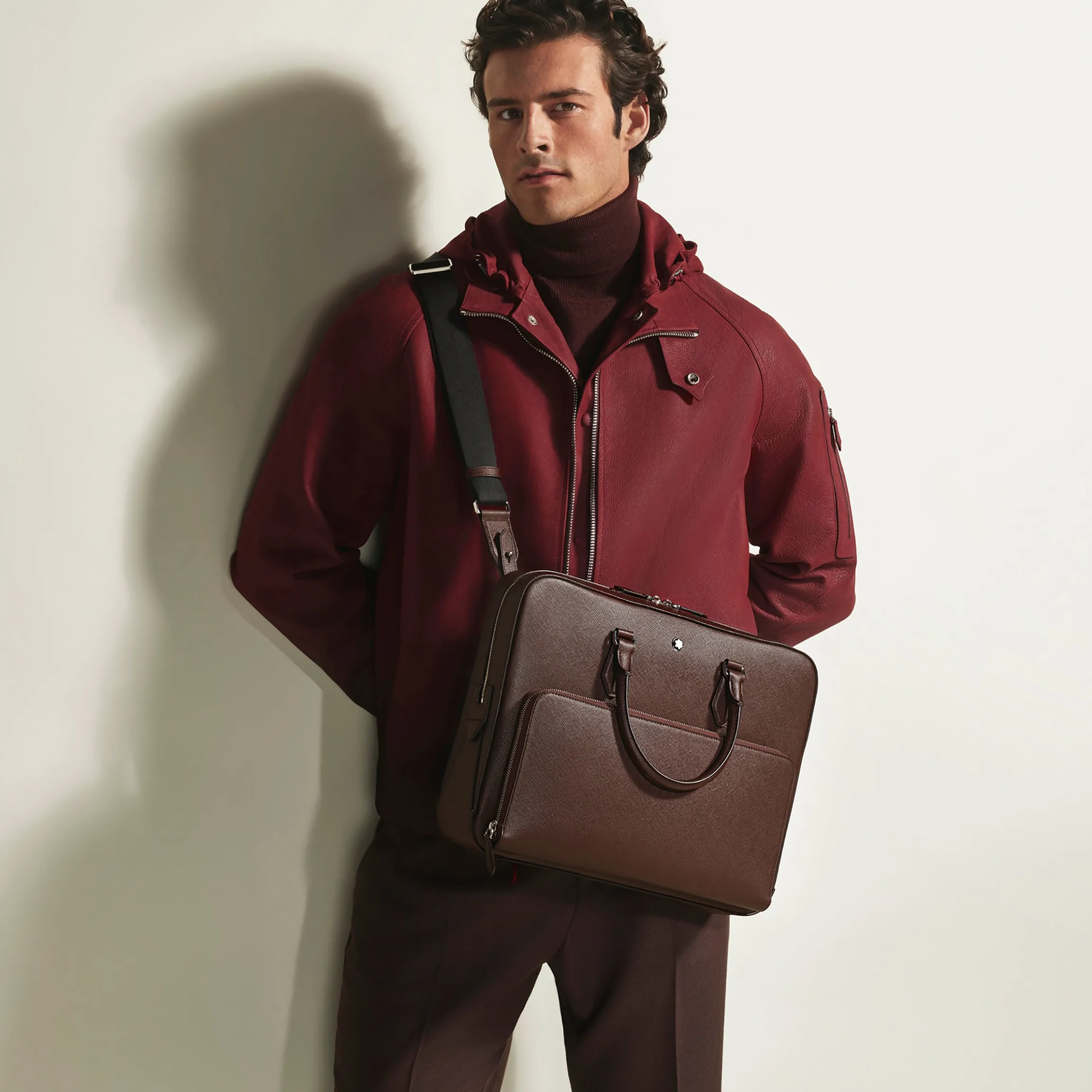 Medium Briefcase with Pocket in Sartorial Leather