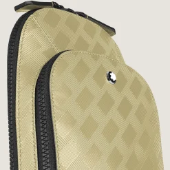 Medium On-Body Bag in Extreme Leather