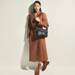 M-Lock messenger