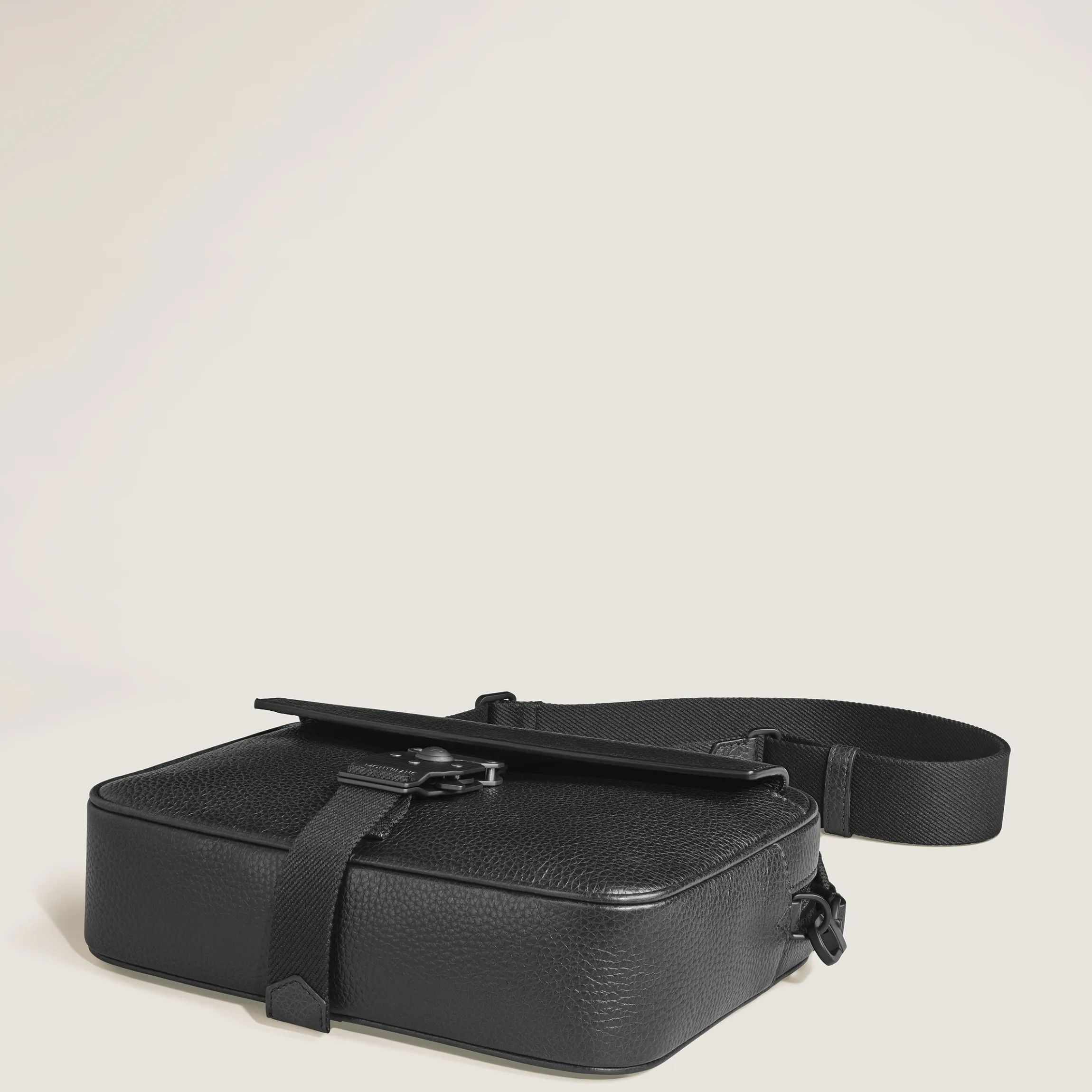 M-Lock messenger