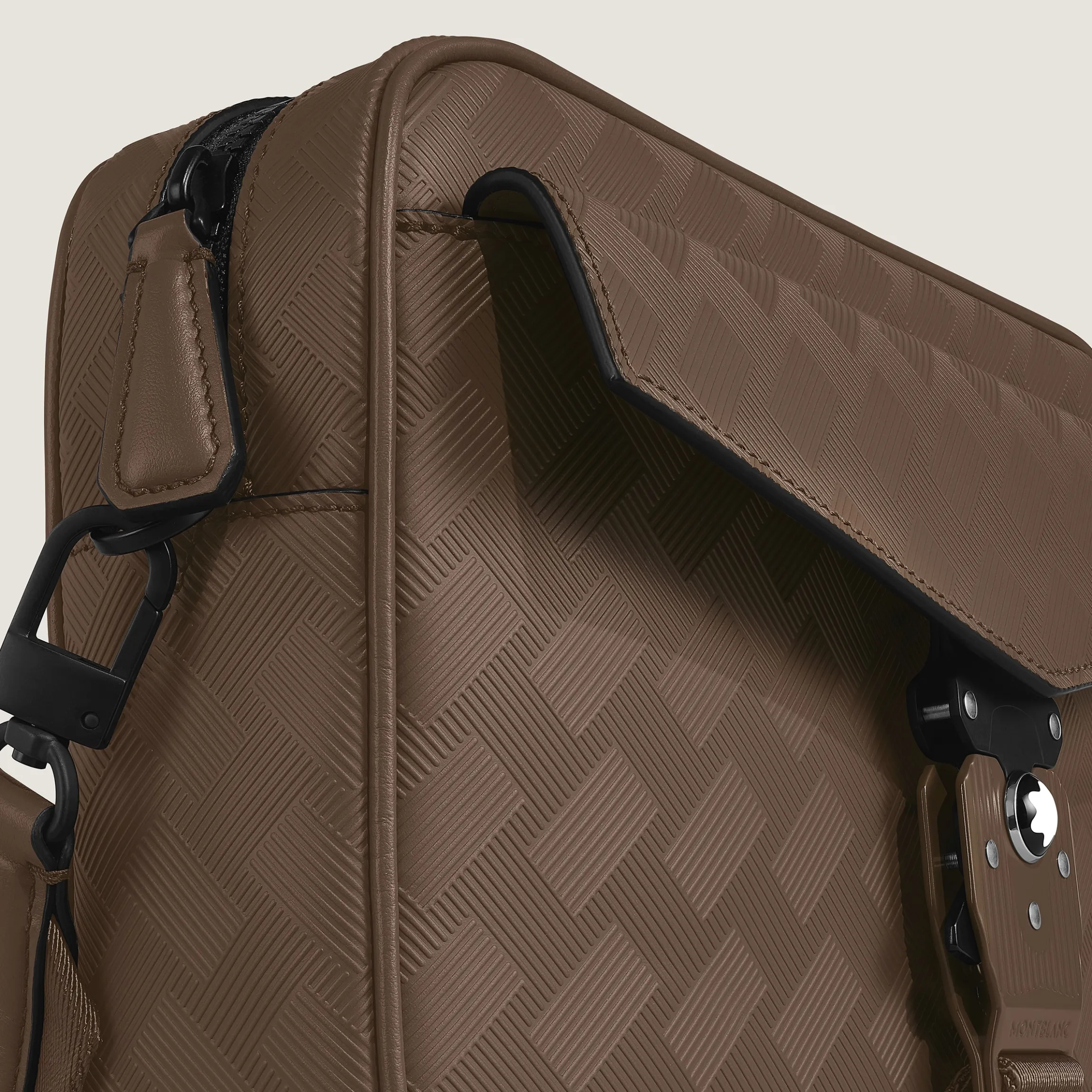 M-Lock messenger