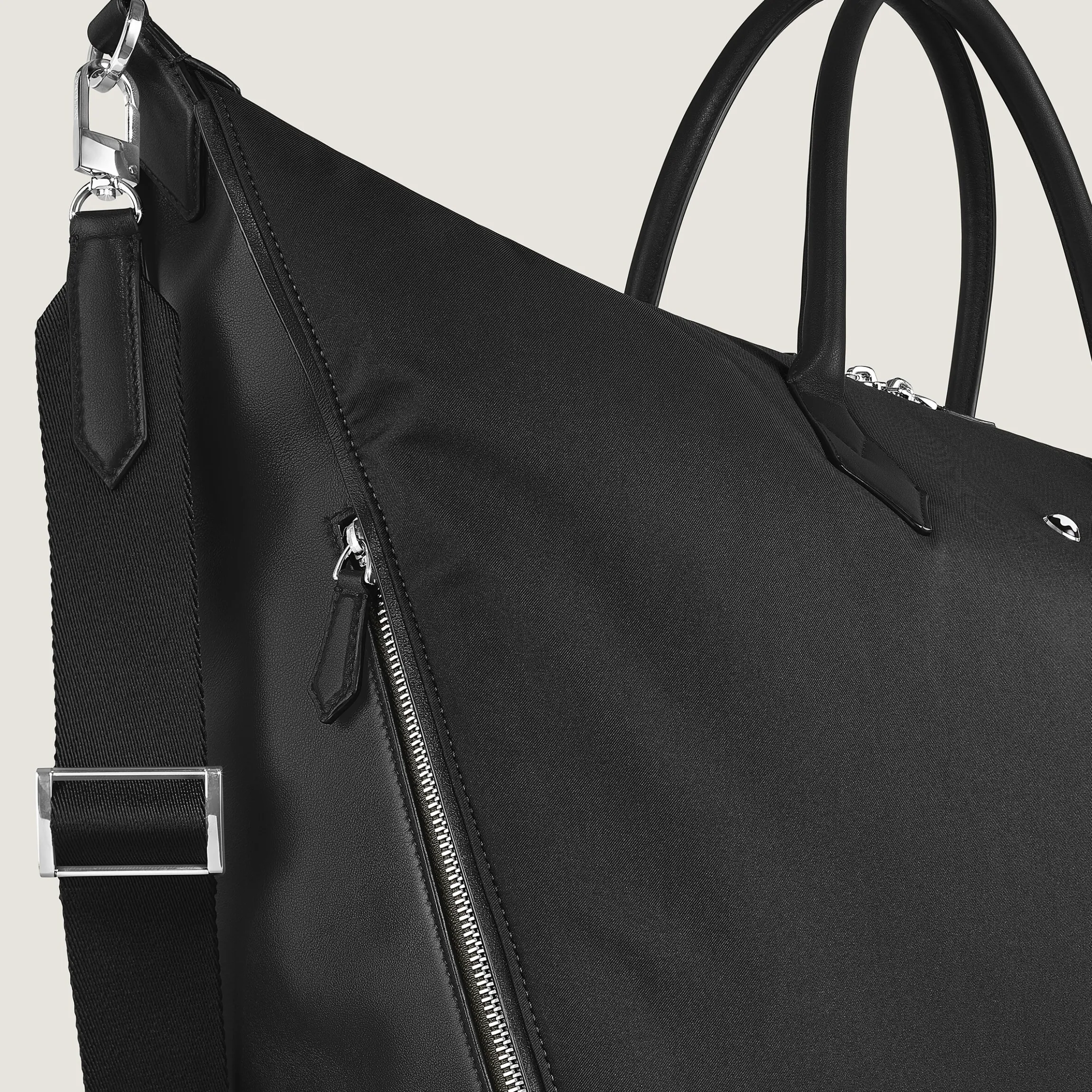 Montblanc Panorama Weekender Bag 43