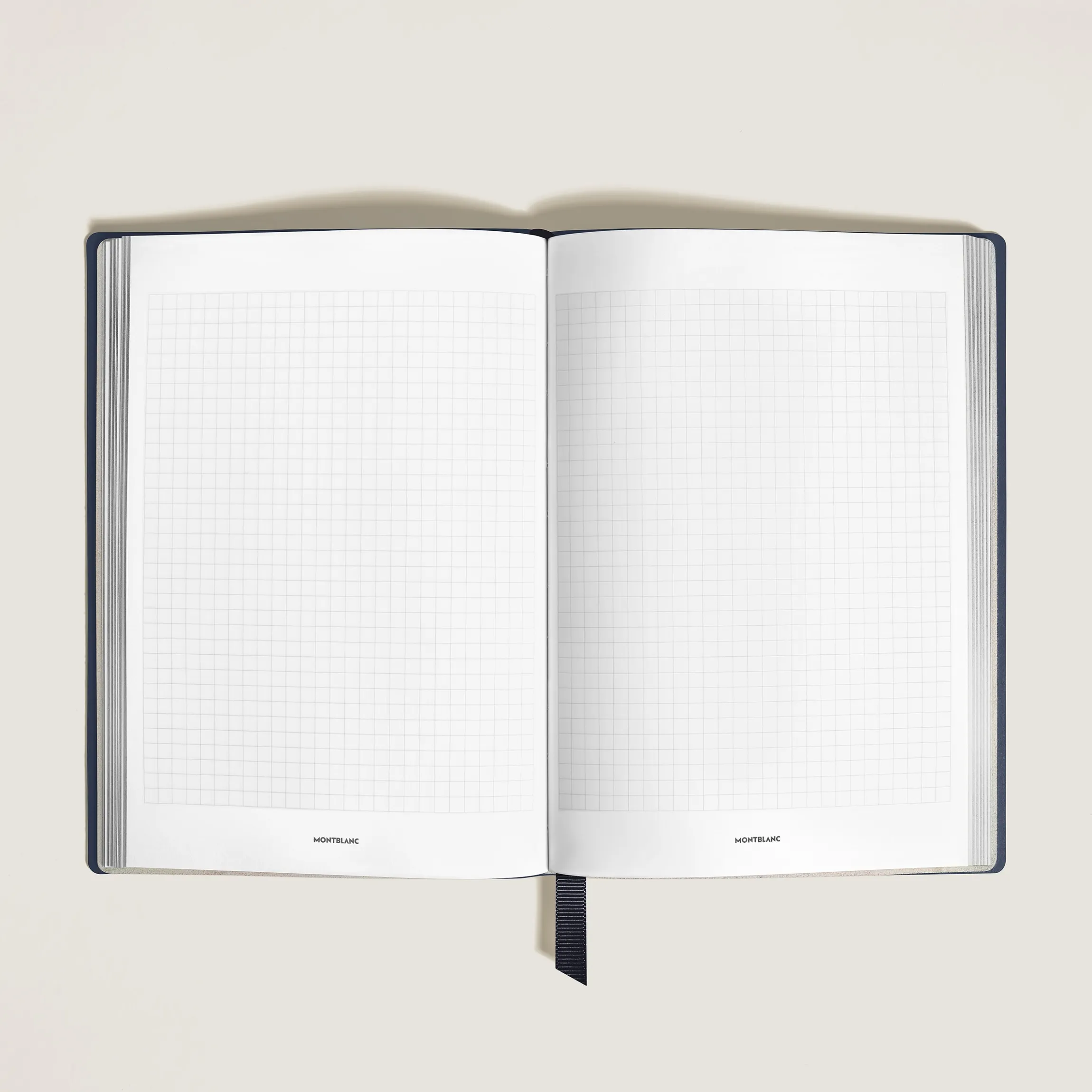 Notebook Medium, Saffiano Leather, Blue - Squared Pages