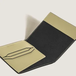 Passport Holder in Extreme Leather
