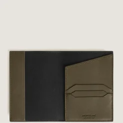 Passport Holder in Extreme Leather