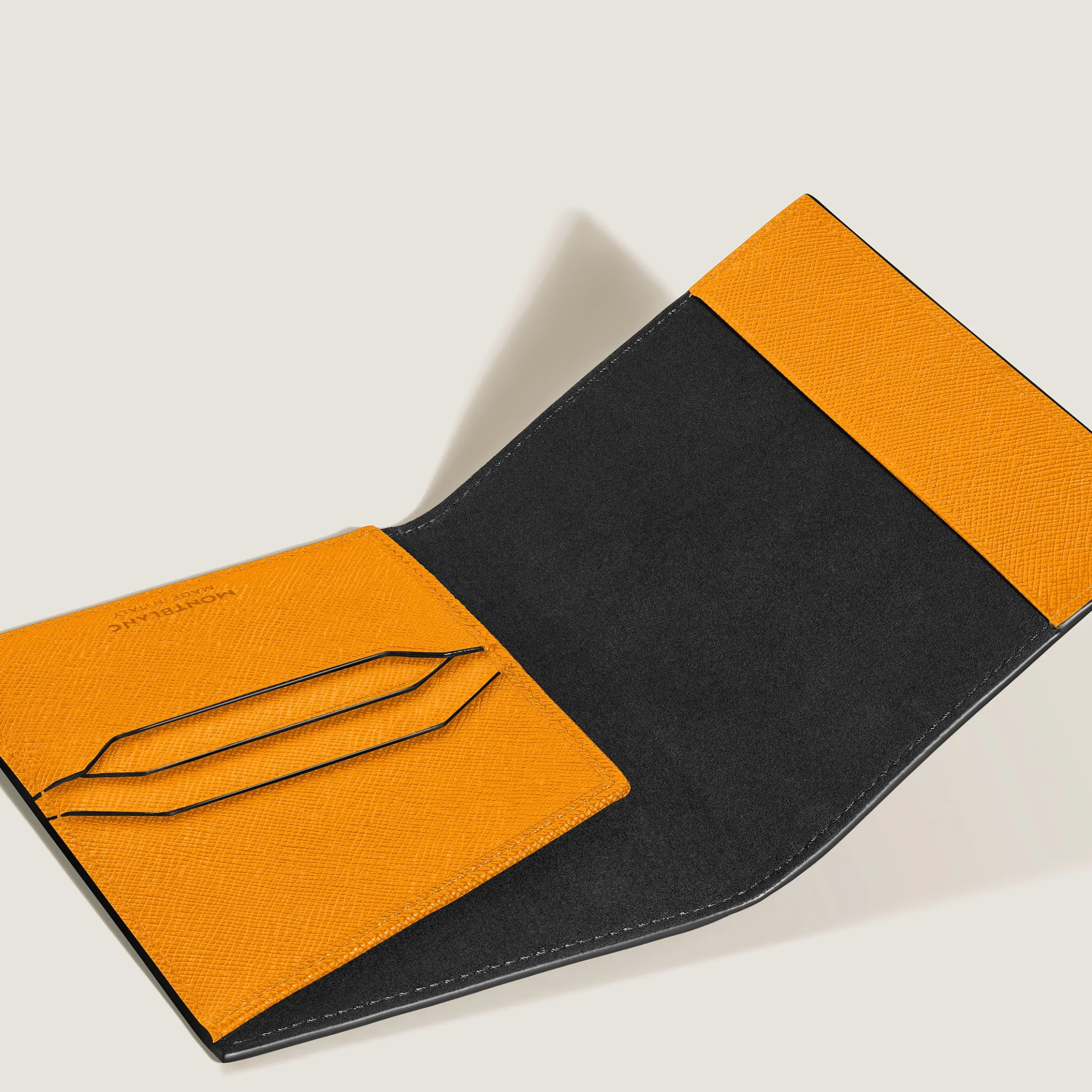 Passport Holder in Sartorial Leather
