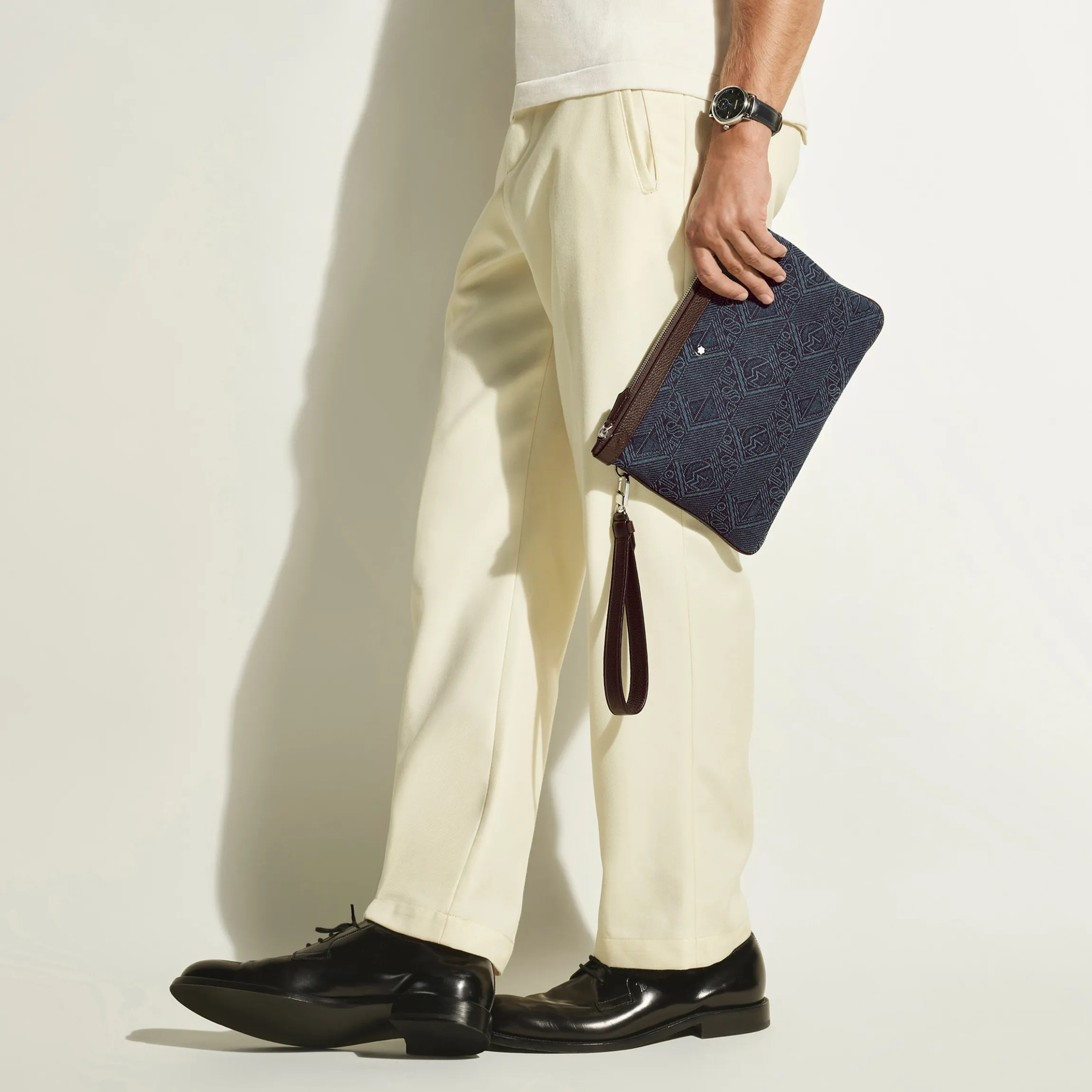 Pouch in 4810 Denim