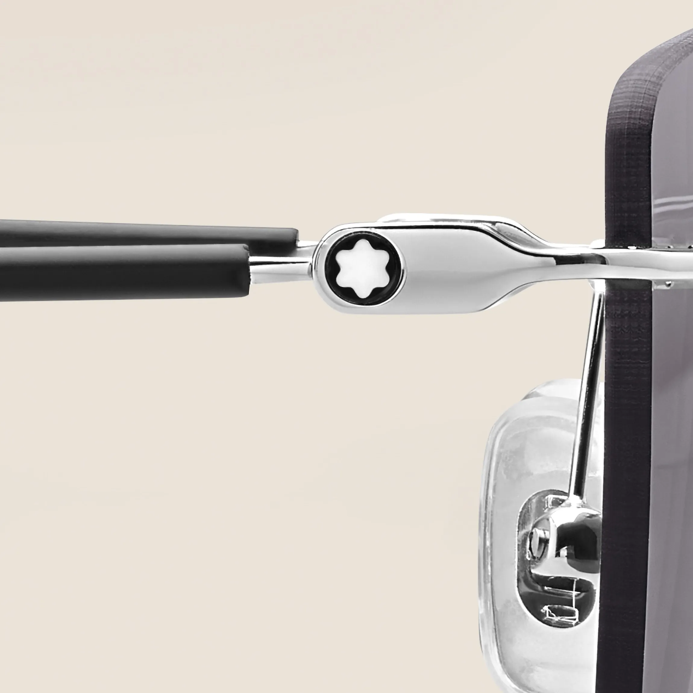 Rectangular Sunglasses with Silver Col Metal Frame