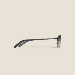 Rectangular Sunglasses with Black Metal Frame
