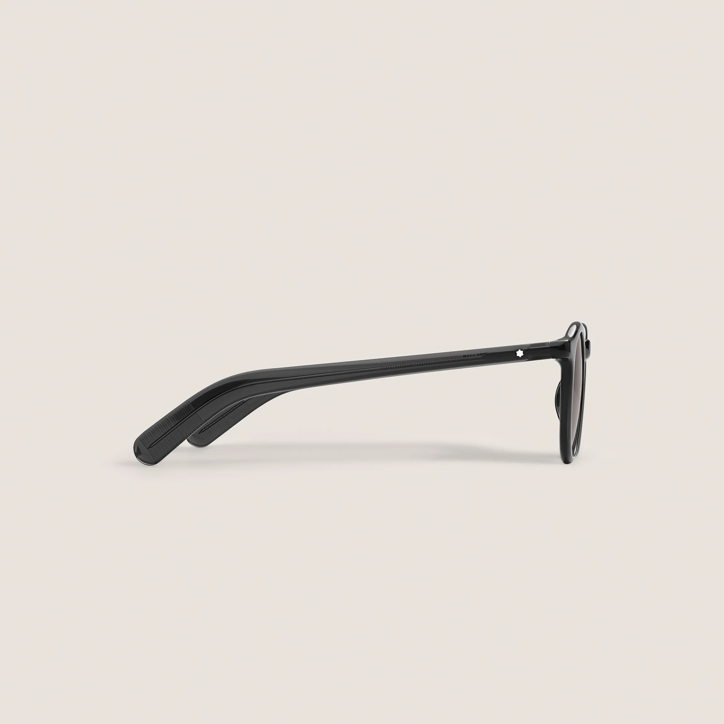 Round Sunglasses with Black injected Acetate Frame