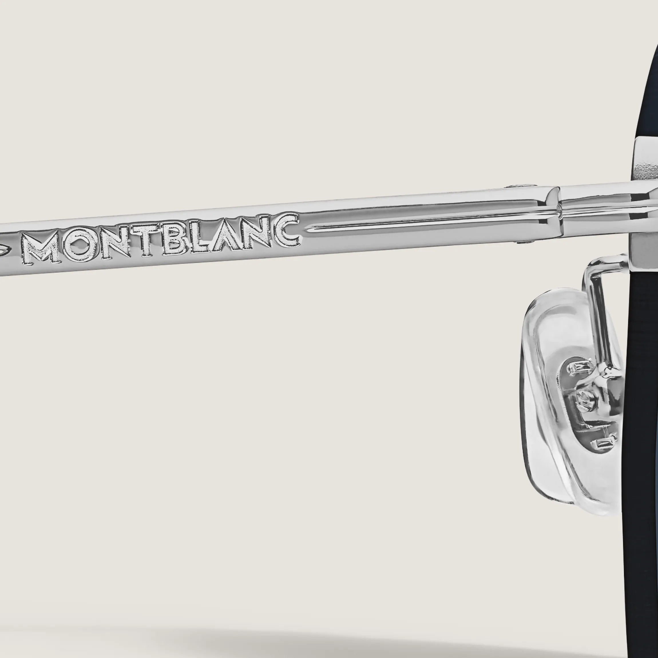 Round Sunglasses with Silver Coloured Metal Frame