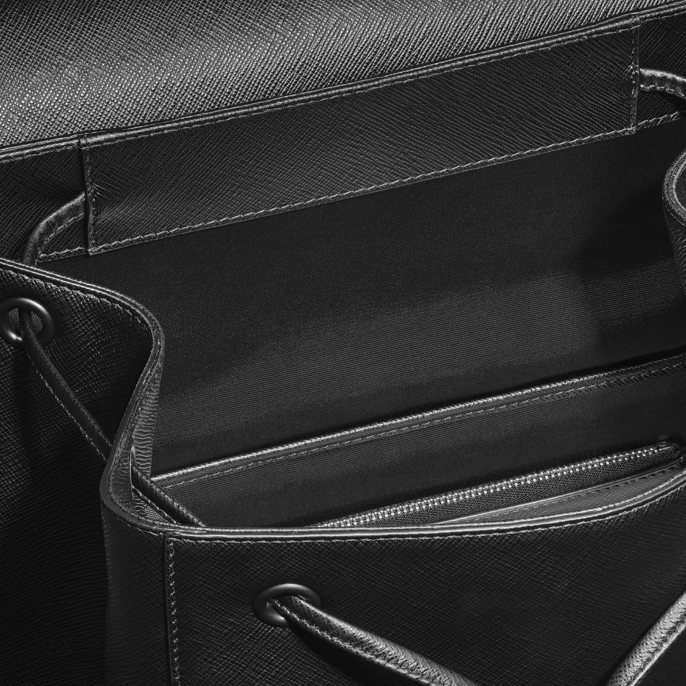 Sartorial medium backpack