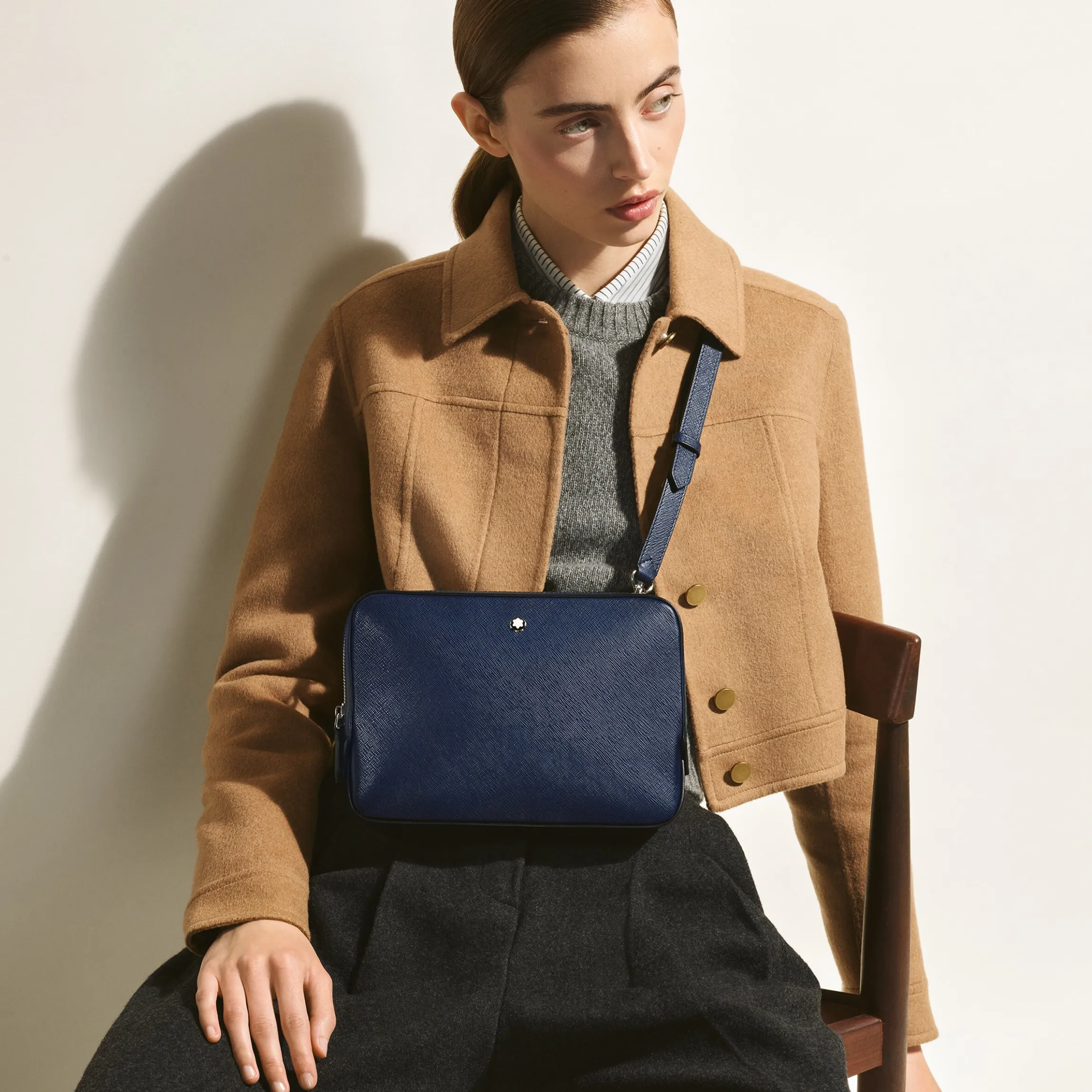 Sartorial mini messenger