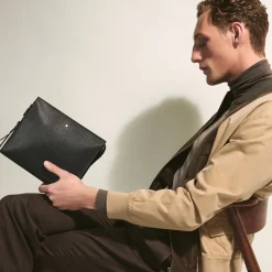 Sartorial pochette