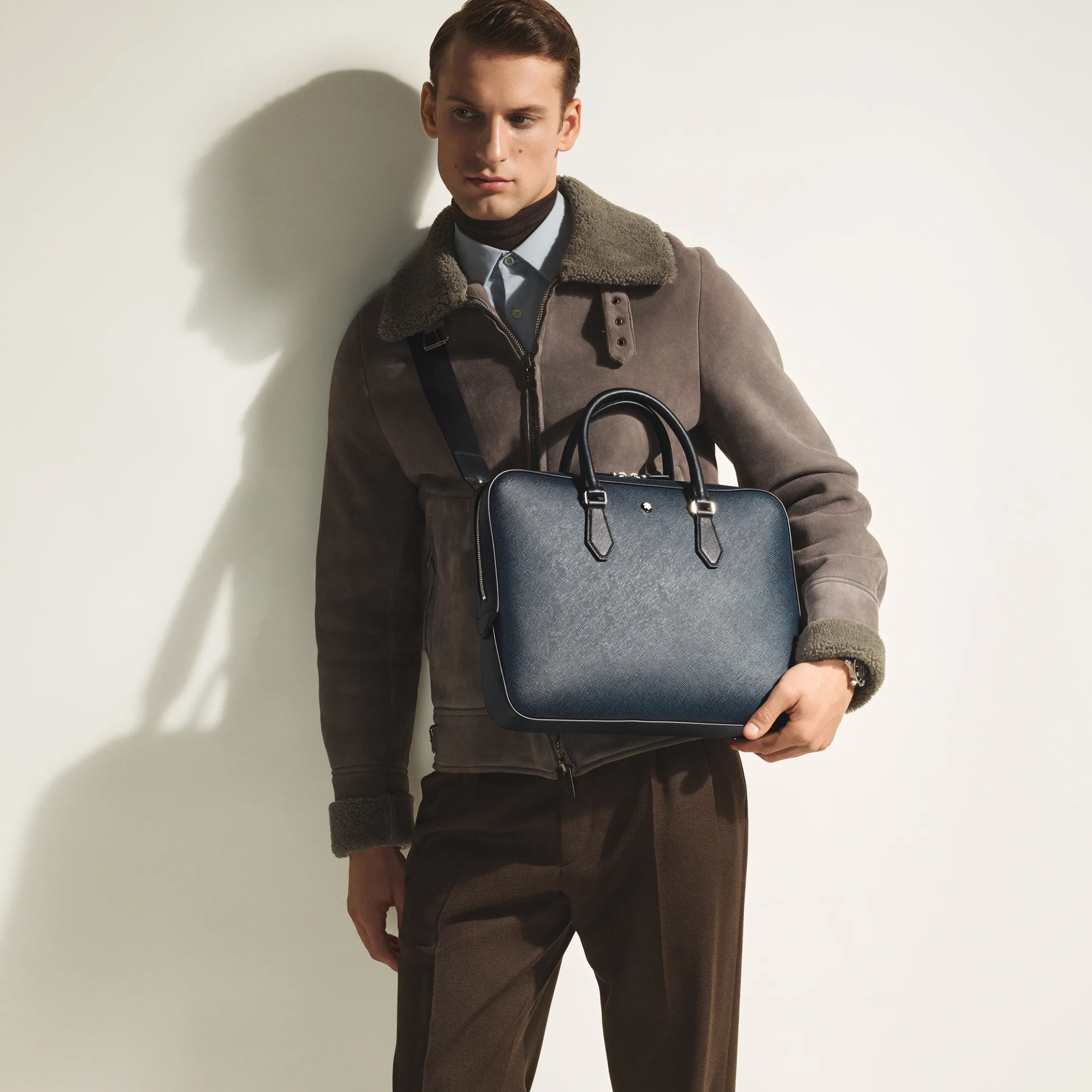 Sartorial thin document case