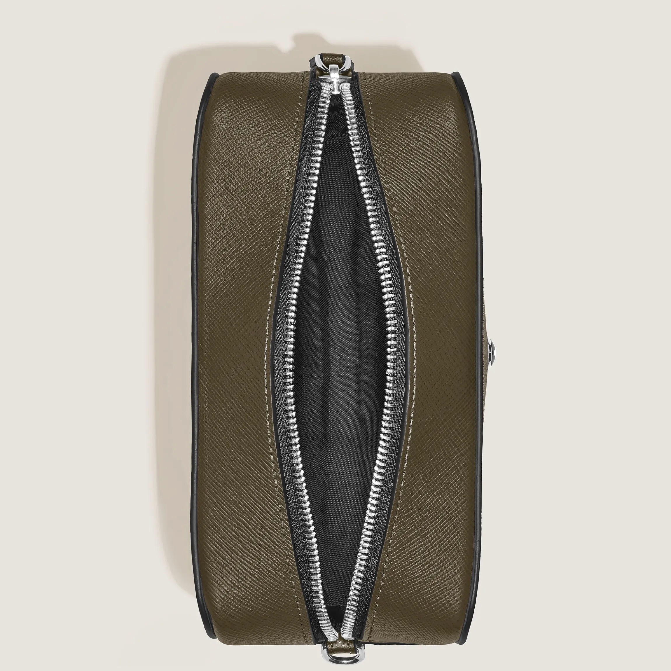 Small Toiletry Clutch in Sartorial Leather
