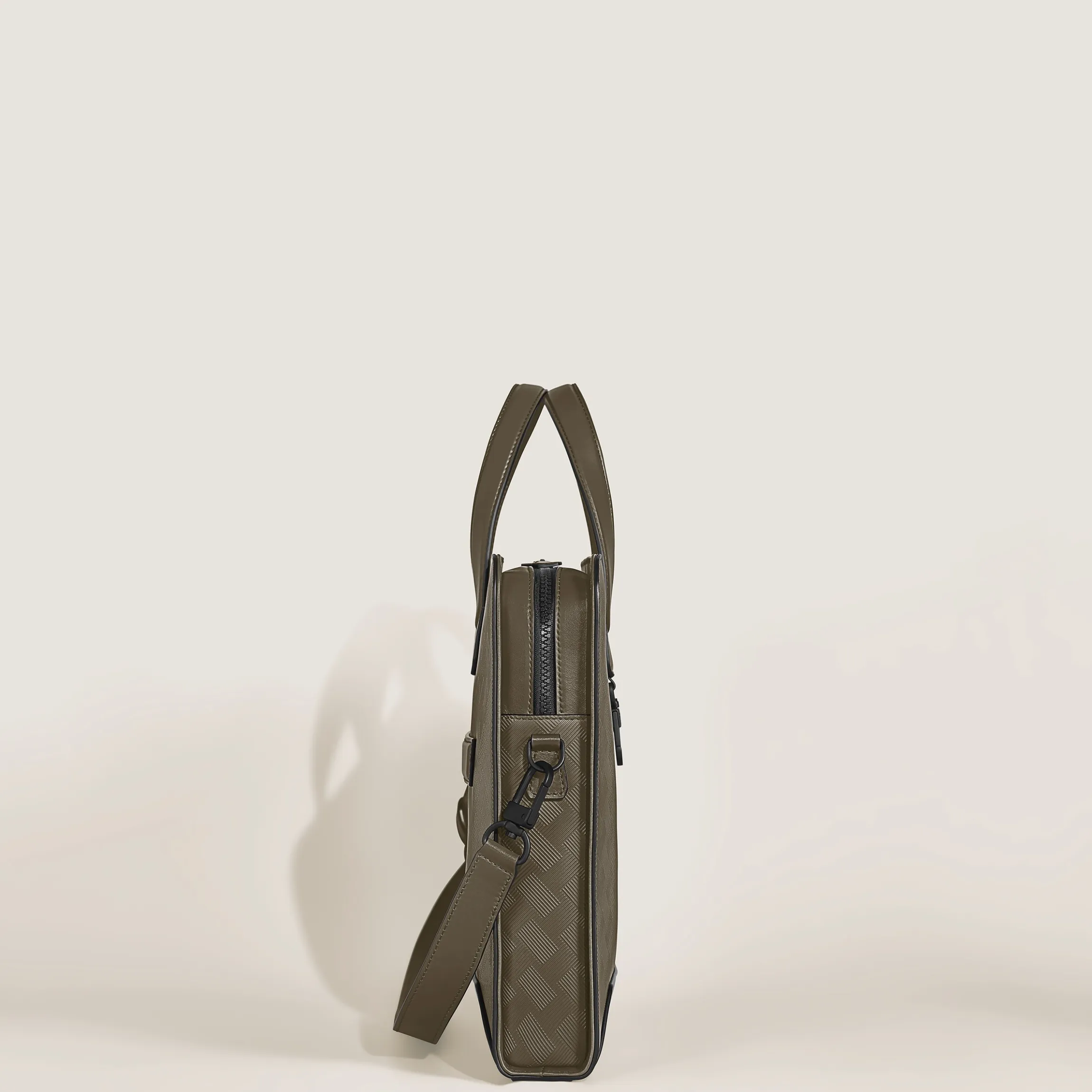 Thin Briefcase in Extreme Leather