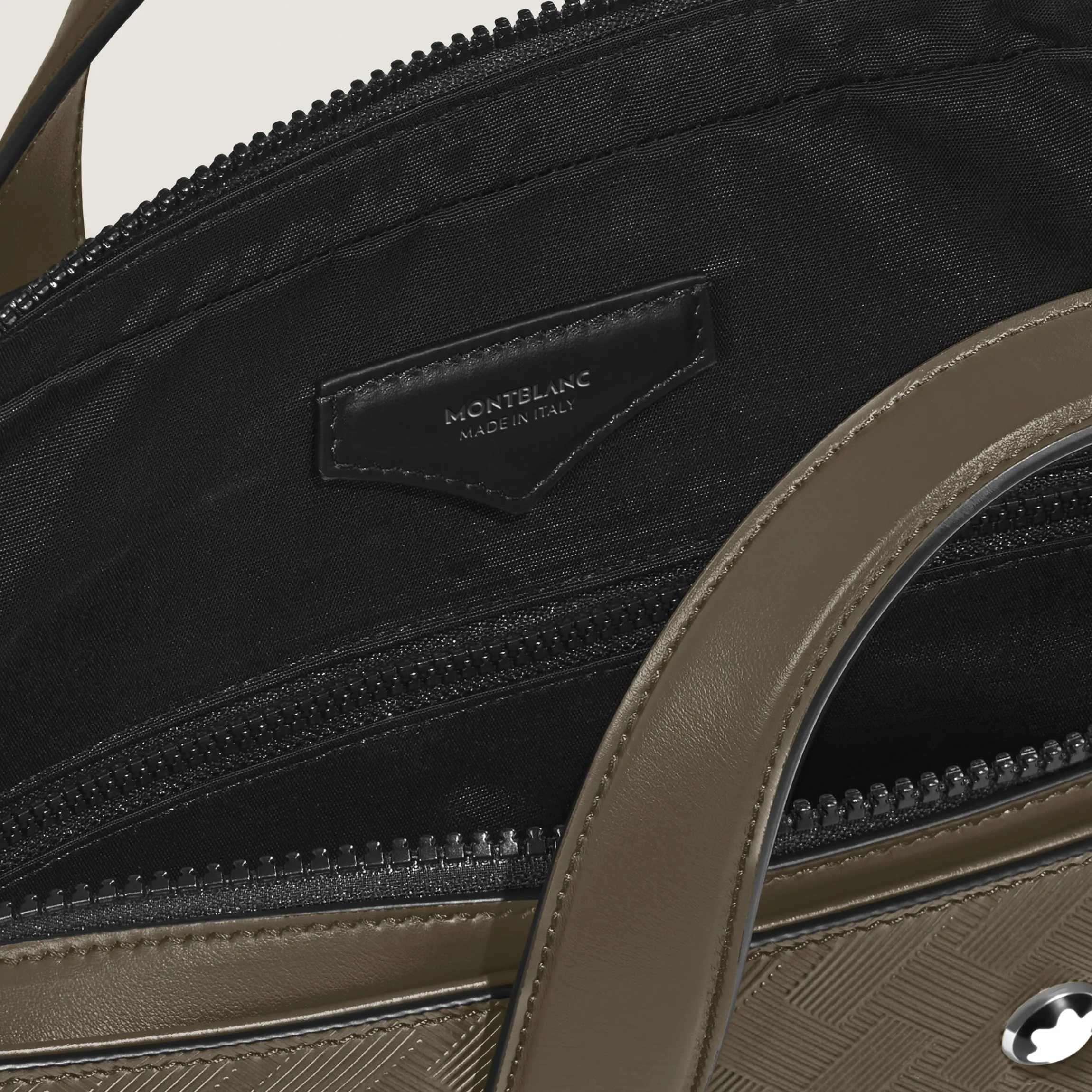 Thin Briefcase in Extreme Leather